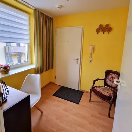 Cityappartement With Balcony Magdeburg