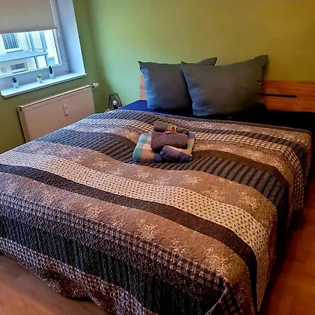 Apartman Cityappartement With Balcony *