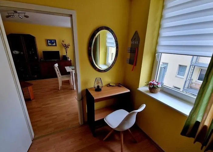 Cityappartement With Balcony